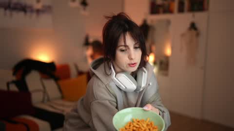 Snapshot of _blackbee_ chatting on October 2025 11:44:01 AM Lili online show from October 2025 11:44:01 AM