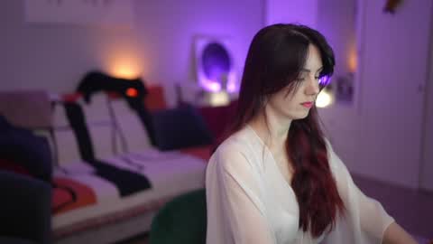 Lili online show from February 2026 05:44:01 AM