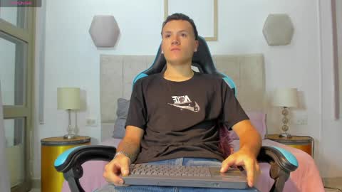 Snapshot of _blowsex_ chatting on April 2026 12:39:01 PM _blowsex_ online show from April 2026 12:39:01 PM