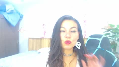 _bonnie__and_clyde online show from April 2026 07:47:01 PM