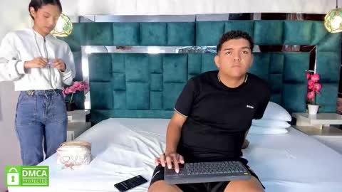 _bonnyandclyde online show from January 2026 12:53:01 PM