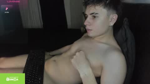 FELIPE CAMACHO    dont forget to support me with a little hand up online show from September 2025 09:09:01 AM