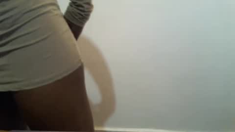 Snapshot of _bunny_b chatting on February 2025 12:28:01 PM I will be back soon  online show from February 2025 12:28:01 PM