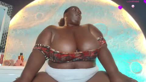 Snapshot of _carolinagomez chatting on November 2025 07:34:01 PM Caro. online show from November 2025 07:34:01 PM