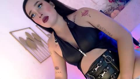 Caroline online show from February 2026 07:02:02 AM