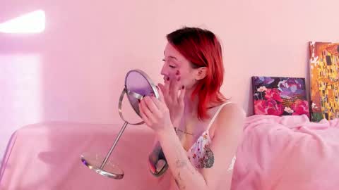 Snapshot of _ccrystaa_ chatting on February 2025 05:14:02 AM Christina Chris online show from February 2025 05:14:02 AM