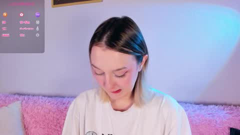 Christina Chris online show from November 2025 08:24:01 AM