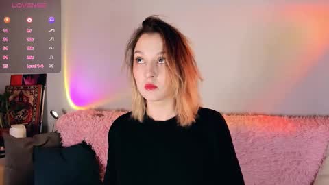 Christina Chris online show from December 2025 05:34:01 AM