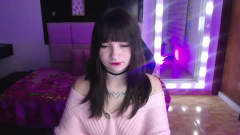 Snapshot of _charlotte_collins_ chatting on November 2025 02:24:02 PM _charlotte_collins_ online show from November 2025 02:24:02 PM