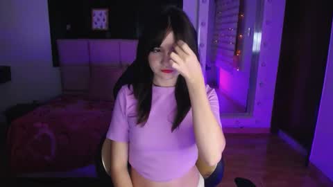 Snapshot of _charlotte_collins_ chatting on December 2025 12:21:02 PM _charlotte_collins_ online show from December 2025 12:21:02 PM