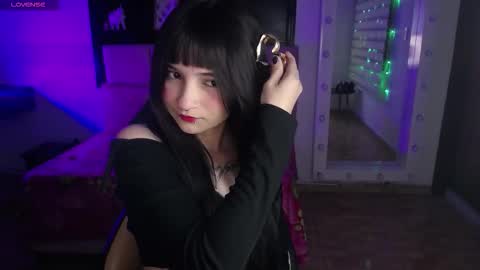 Snapshot of _charlotte_collins_ chatting on February 2026 03:27:02 PM _charlotte_collins_ online show from February 2026 03:27:02 PM