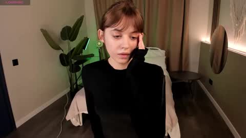 _chillbacca_ online show from December 2025 12:36:02 PM