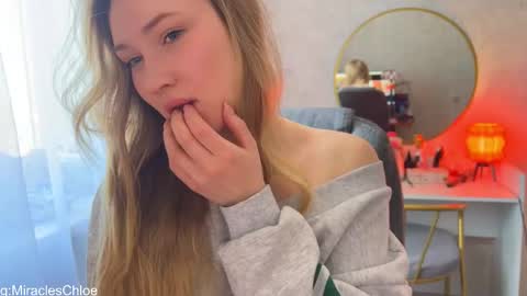 _chloe_miller_ online show from March 2026 09:05:01 AM