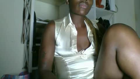 clara online show from April 2026 07:58:02 PM