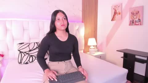 _cloe_vega online show from August 2026 08:11:01 PM