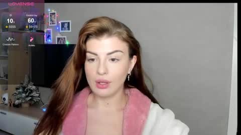 Snapshot of _comefeelme_ chatting on December 2024 06:56:02 AM D online show from December 2024 06:56:02 AM