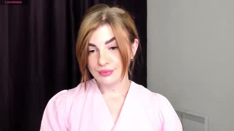 Snapshot of _comefeelme_ chatting on January 2025 04:28:01 PM D online show from January 2025 04:28:01 PM