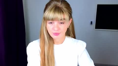 Snapshot of _comefeelme_ chatting on October 2025 03:07:02 AM D online show from October 2025 03:07:02 AM