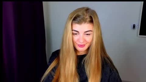 Snapshot of _comefeelme_ chatting on October 2025 06:02:02 AM D online show from October 2025 06:02:02 AM