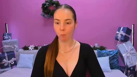 Erika online show from December 2025 01:15:01 PM