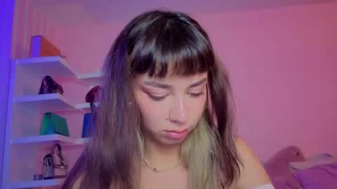 _cute_isabella_ online show from July 2026 04:19:01 AM