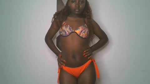 Snapshot of _cutestephanie chatting on October 2025 12:55:01 AM STEPH online show from October 2025 12:55:01 AM