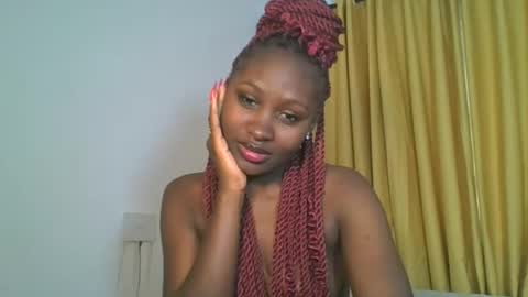 Snapshot of _cutestephanie chatting on November 2025 02:27:02 PM STEPH online show from November 2025 02:27:02 PM