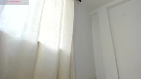 Snapshot of _danik0 chatting on December 2025 03:06:01 PM danik online show from December 2025 03:06:01 PM