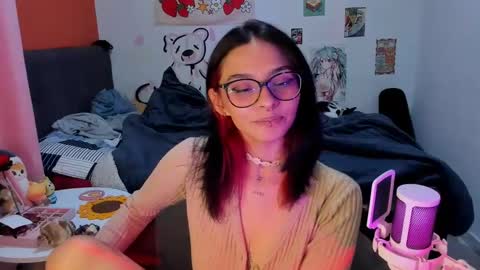 Snapshot of _dayanne_ chatting on December 2024 01:36:02 AM Pao online show from December 2024 01:36:02 AM