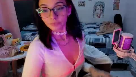 Snapshot of _dayanne_ chatting on December 2024 01:51:02 AM Pao online show from December 2024 01:51:02 AM