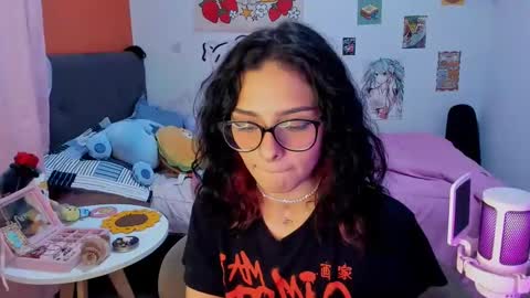 Snapshot of _dayanne_ chatting on December 2024 01:37:02 AM Pao online show from December 2024 01:37:02 AM