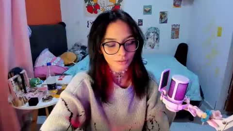 Snapshot of _dayanne_ chatting on January 2025 02:49:01 AM Pao online show from January 2025 02:49:01 AM