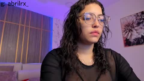 Abril online show from December 2025 03:08:02 PM