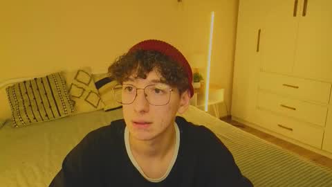 Snapshot of _dream_boys_ chatting on October 2025 07:14:01 PM _dream_boys_ online show from October 2025 07:14:01 PM