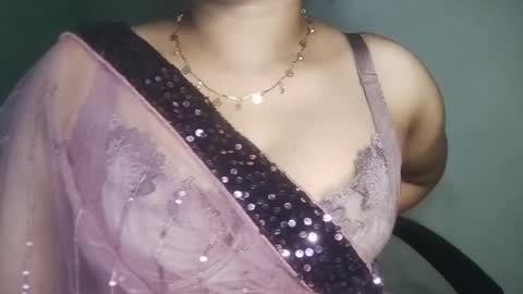 _dreamgirl_0 online show from April 2026 10:46:01 AM