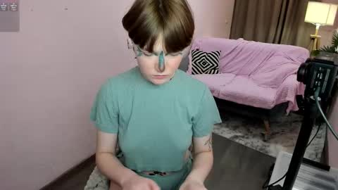 Luna    online show from March 2026 12:52:01 PM