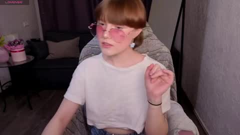 Luna    online show from March 2026 01:45:01 PM