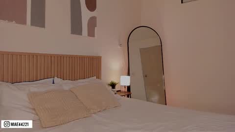 Emma and Tonny online show from March 2026 01:27:02 PM