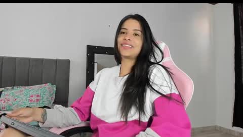 _elektrah online show from February 2025 06:33:02 PM