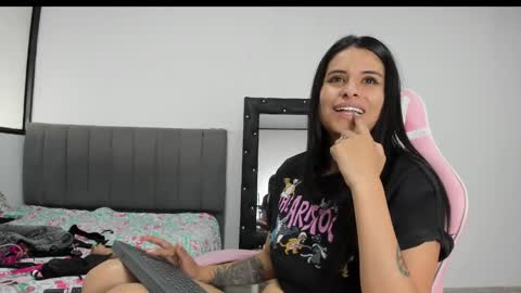 _elektrah online show from February 2025 09:59:01 PM