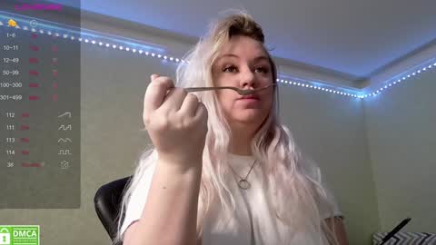 chloue and Gretta online show from January 2025 08:39:01 AM