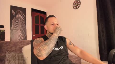 Snapshot of _emilio_escobar chatting on June 2026 10:08:02 AM Emilio online show from June 2026 10:08:02 AM