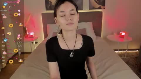 _emily__strike_ online show from December 2025 10:31:01 AM