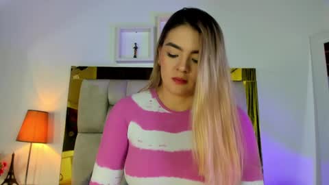 Isabella online show from March 2025 12:12:01 PM