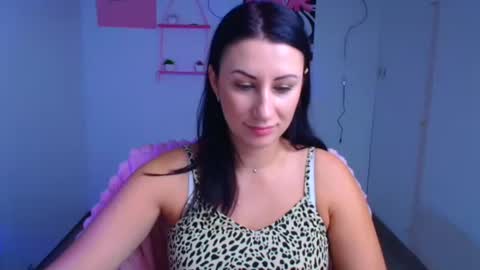 Emma online show from October 2025 11:53:02 AM