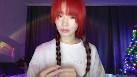 EveEva online show from December 2024 02:54:01 AM