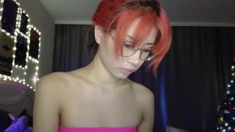 EveEva online show from January 2025 04:14:02 AM