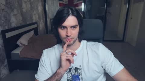 Keanu online show from November 2025 01:45:02 PM