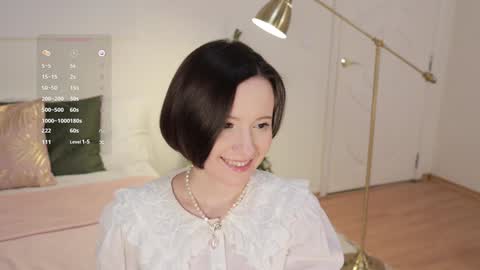 Essie  online show from December 2024 11:31:02 PM