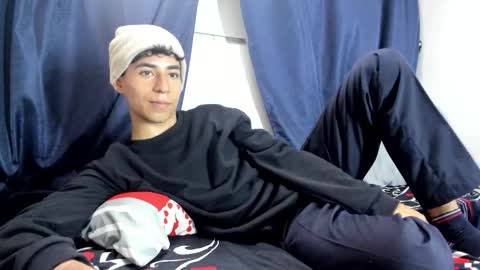 Snapshot of _fiore_ chatting on November 2025 02:19:01 PM jair eduardo online show from November 2025 02:19:01 PM